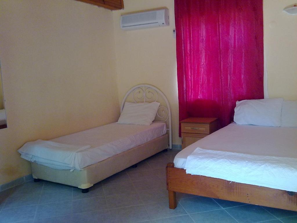 Engin Pension Çıralı Habitación foto