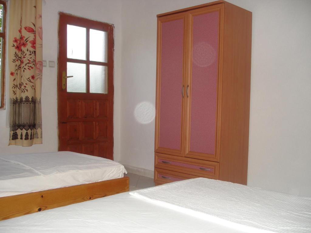 Engin Pension Çıralı Habitación foto